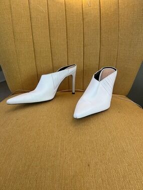 Zara White Pointed-Toe Stiletto Mules
